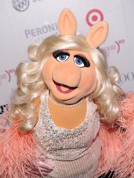 Click to Enlarge

Name: miss_piggy_9934_908x.jpg
Size: 399 KB