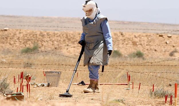 Click to Enlarge

Name: minefield.PNG
Size: 2.0 MB