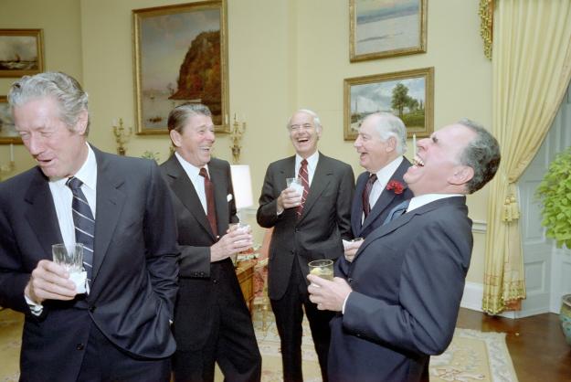 Click to Enlarge

Name: President_Ronald_Reagan_sharing_a_laugh.jpg
Size: 307 KB