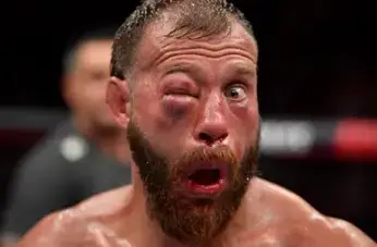 Click to Enlarge

Name: donald_cerrone.jpg
Size: 6 KB
